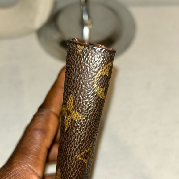 Authentic LOUIS VUITTON Monogram long wallet - Picture 5 of 17